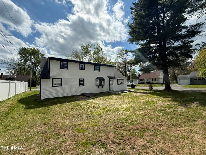 35 Knob Hill Road, photo 4