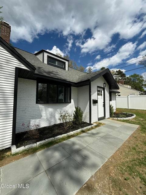 35 Knob Hill Road, photo 2