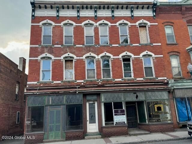 59 Church Street, Hoosick Falls, NY 12090
