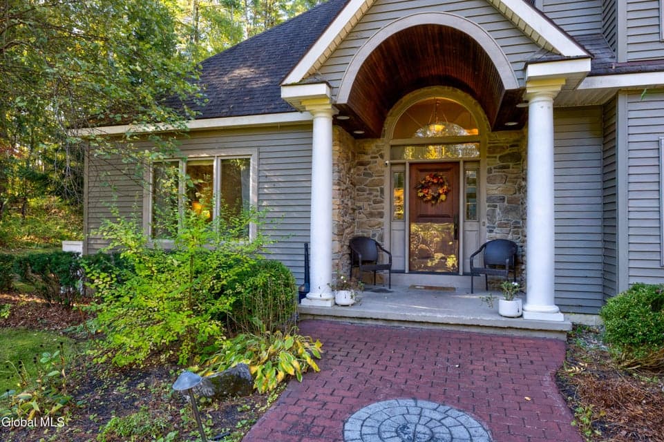 28 Bog Meadow Run, Saratoga Springs, NY 12866, photo 5