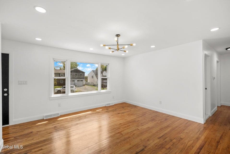 22 Verdi Boulevard, photo 3