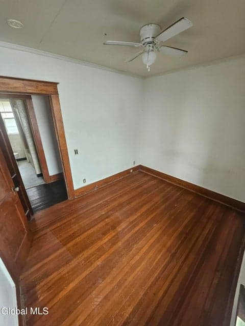 8 Lomasney Avenue, photo 2