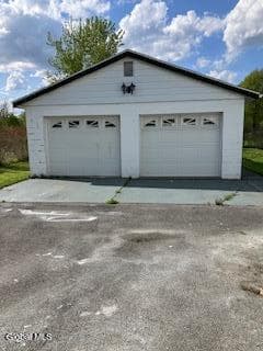 309 Railroad Street, photo 5