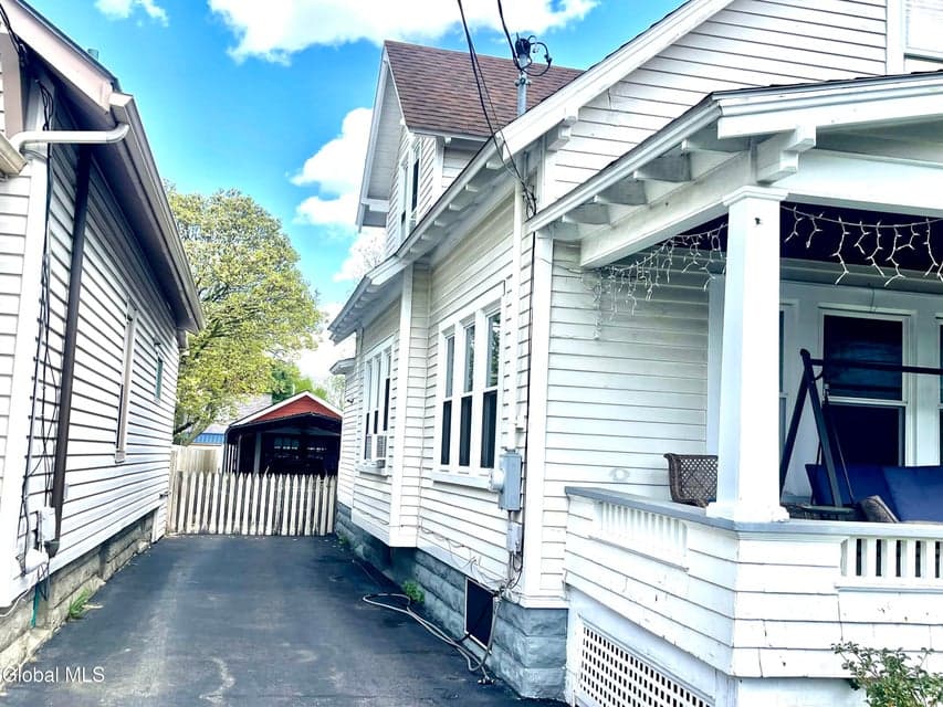 1205 Helderberg Avenue, photo 3