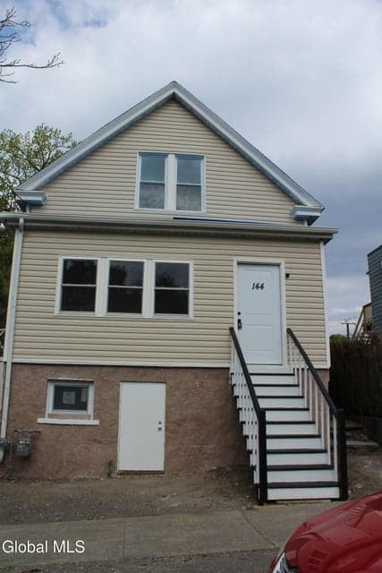 144 S Hawk Street, Albany, NY 12202, photo 1
