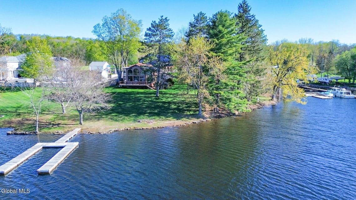122 Boblin Marina Drive, photo 1