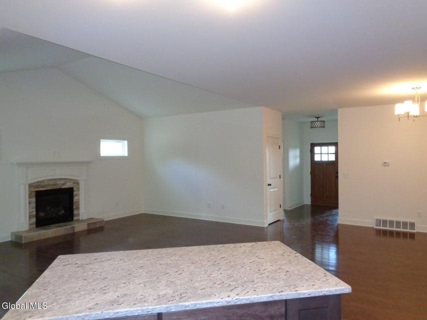 19 Jack Drive, photo 2