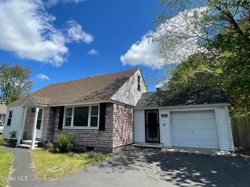 3881 Carman Road, Guilderland, NY 12303, photo 2