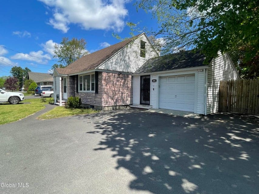 3881 Carman Road, Guilderland, NY 12303, photo 3