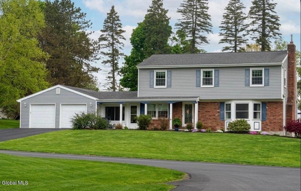 2155 Orchard Park Drive, photo 1