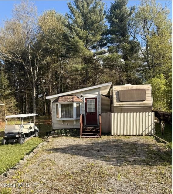 783 Woodstock Road, photo 2