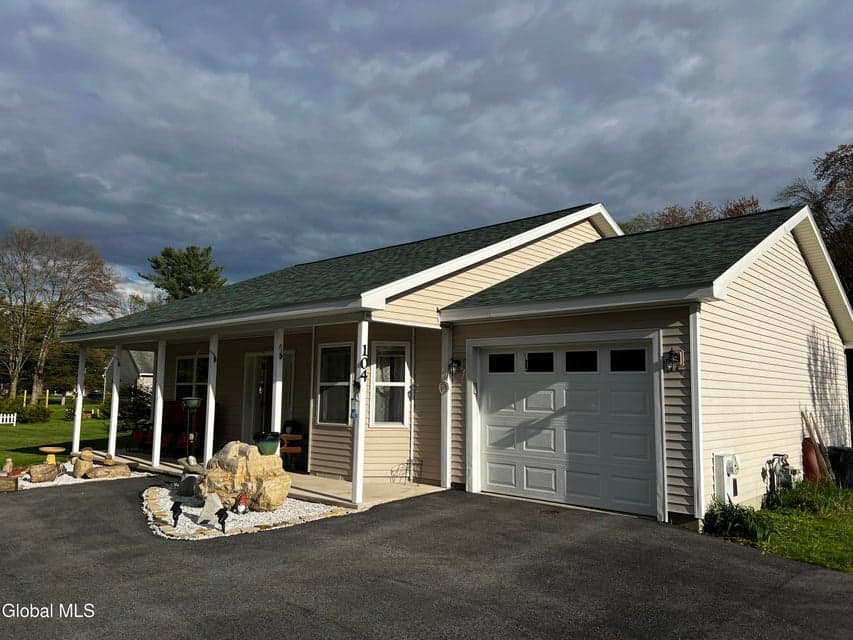 104 Cronin Road, photo 2