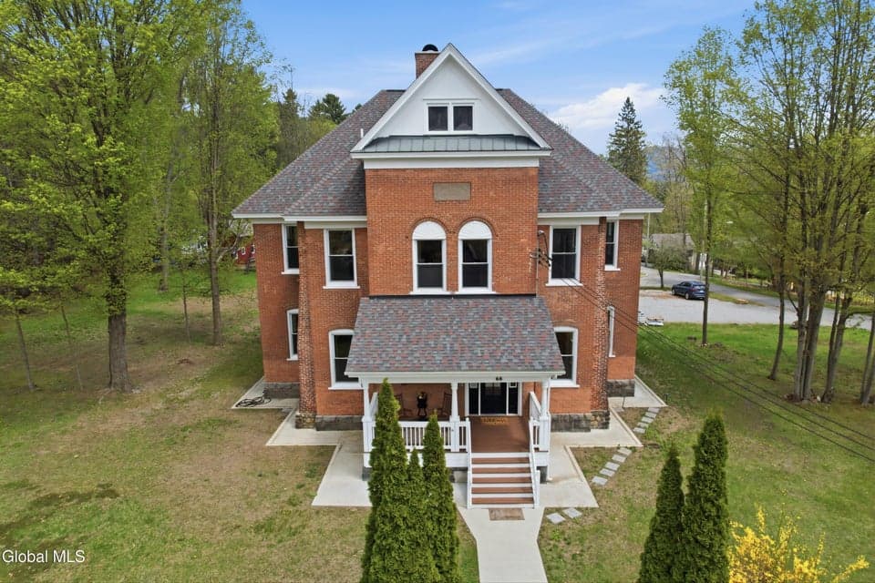 66 Horicon Avenue, 2W, Bolton, NY 12814, photo 1