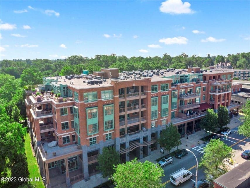 268 Broadway, 104, Saratoga Springs, Inside, NY 12866