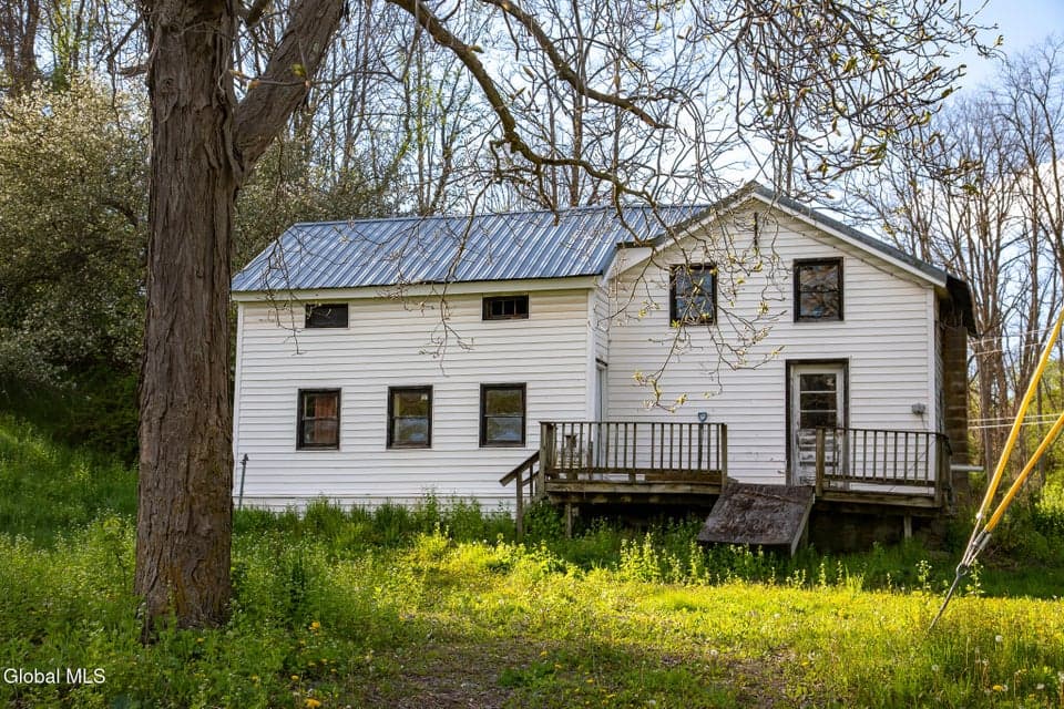 123 Ecker Hollow Road, photo 1