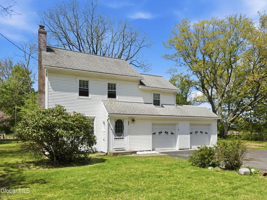 508 Bloomingrove Drive, North Greenbush, NY 12144, photo 1