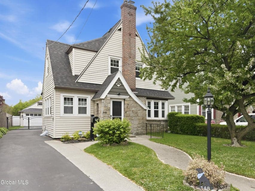 340 Marshland Court, Troy, NY 12180, photo 1