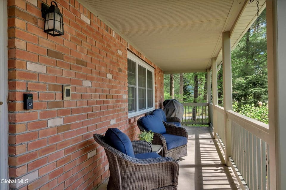 24 Huntwood Drive, Clifton Park, NY 12065, photo 3