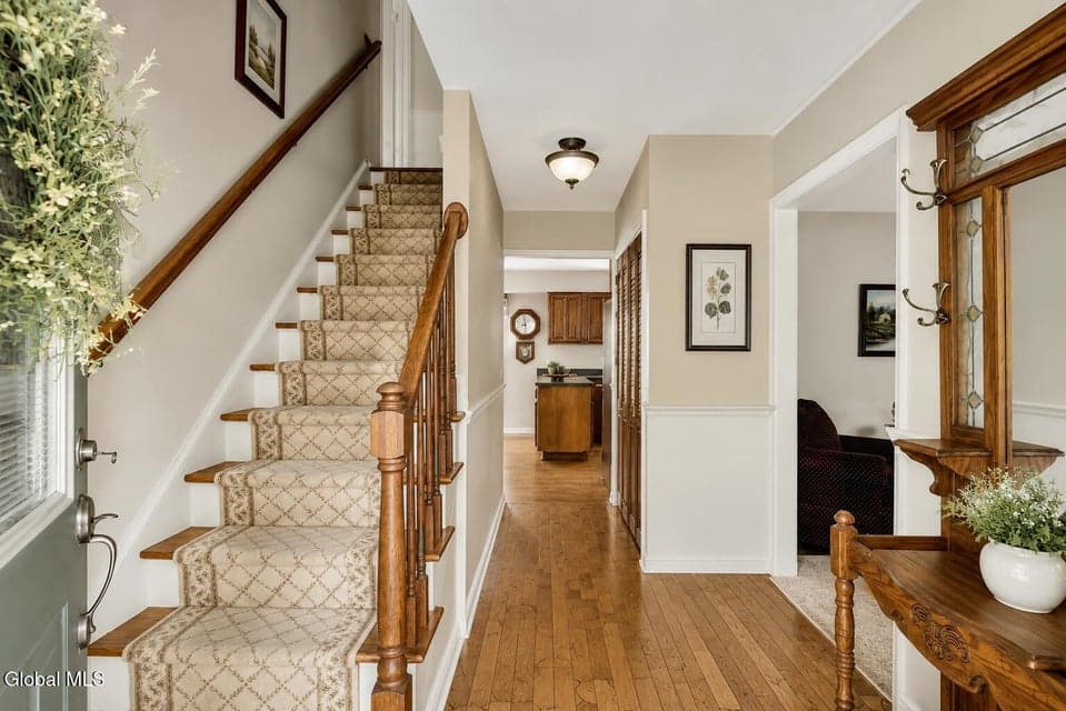 24 Huntwood Drive, Clifton Park, NY 12065, photo 5
