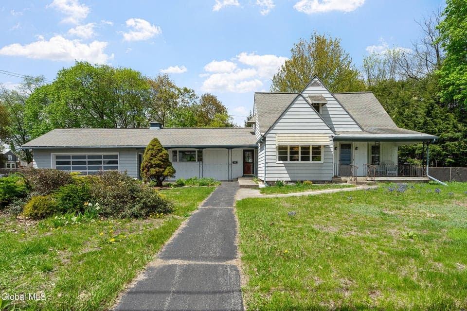 215 Oak Street, Corinth, NY 12822, photo 1