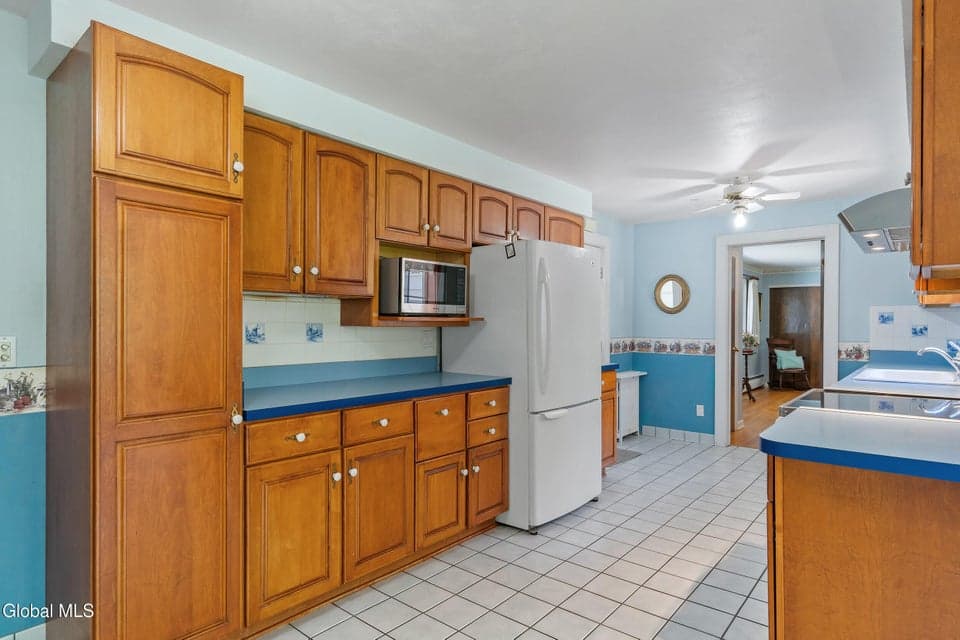 215 Oak Street, Corinth, NY 12822, photo 5