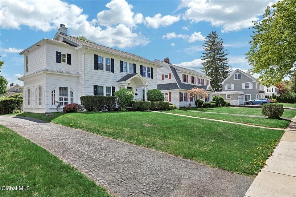 246 S Main Avenue, Albany, NY 12208, photo 2