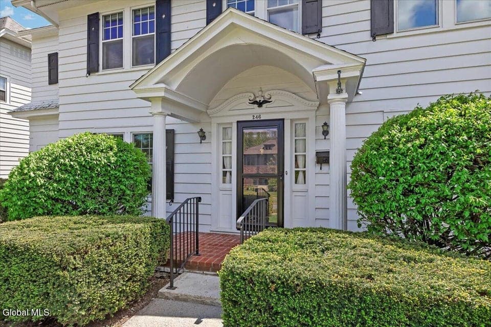 246 S Main Avenue, Albany, NY 12208, photo 4