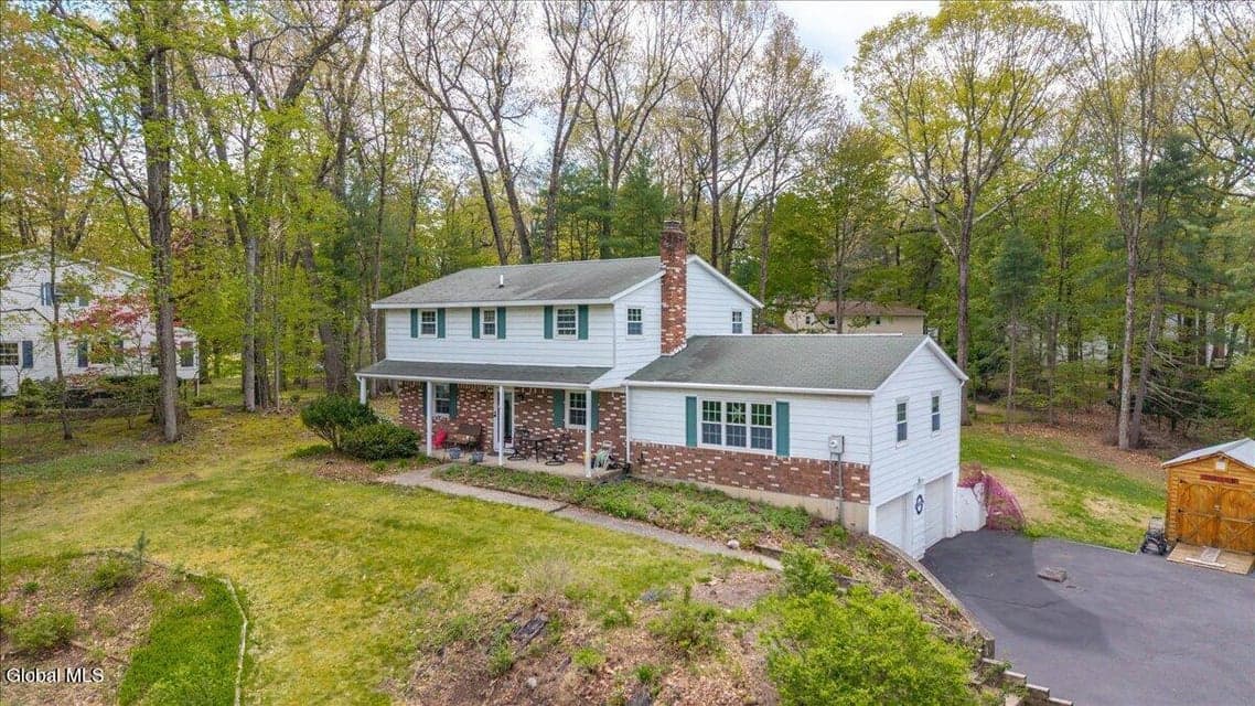 29 Hills Road, Malta, NY 12019, photo 2