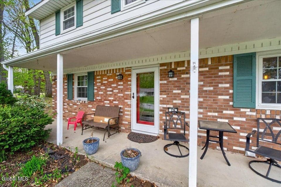 29 Hills Road, Malta, NY 12019, photo 3