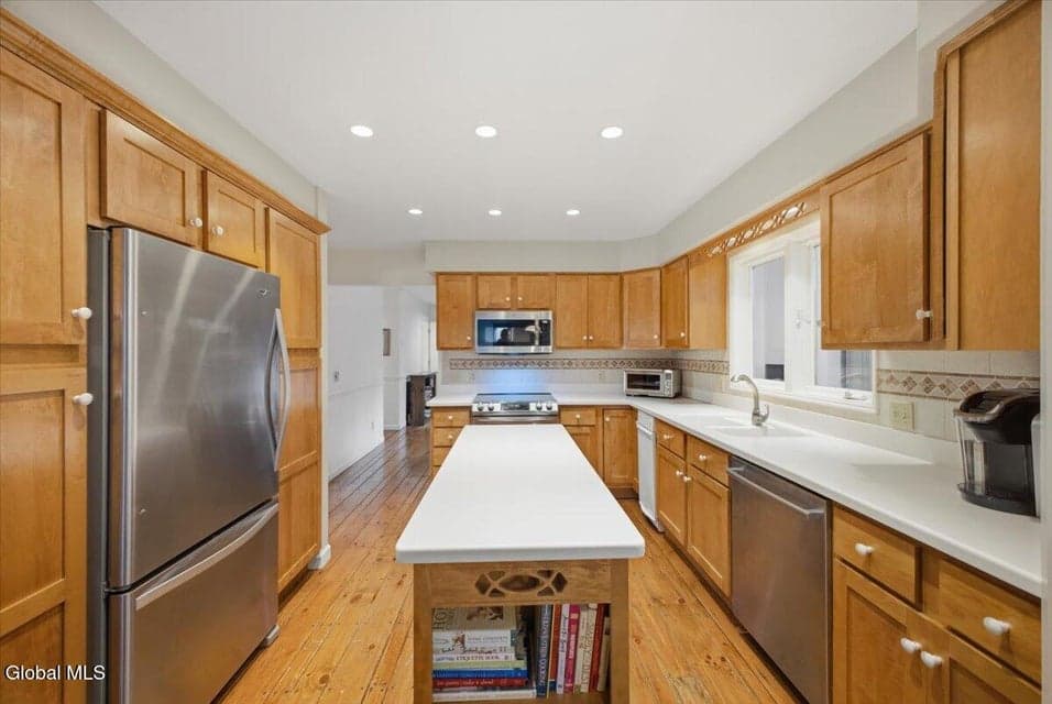 18 Revere Road, Queensbury, NY 12804, photo 4