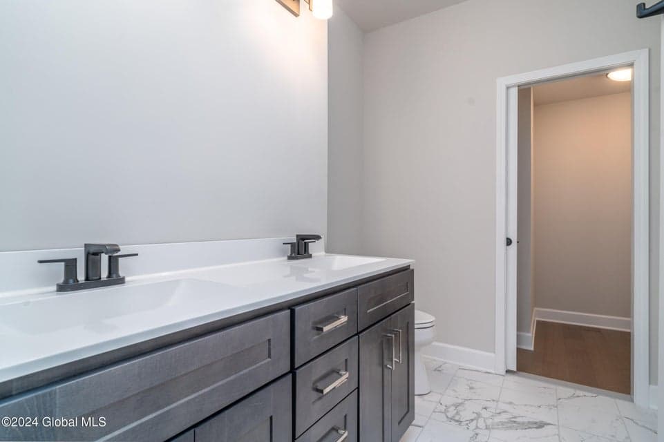 15 Priddle Lane, Colonie, NY 12110, photo 5