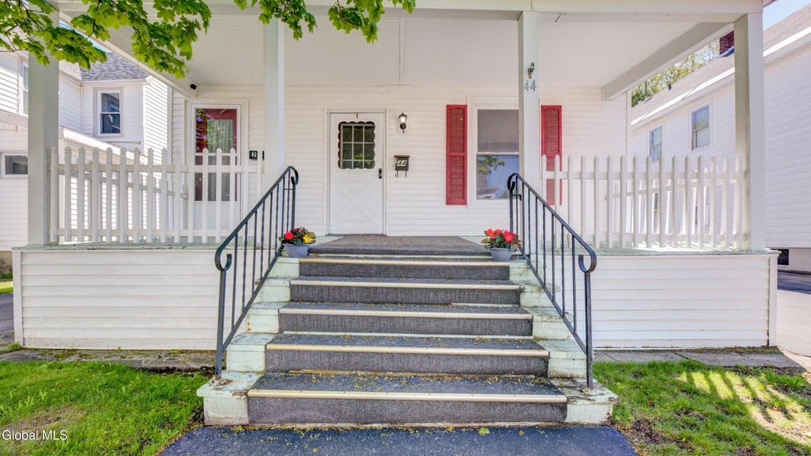 44 Temple Street, Gloversville, NY 12078, photo 5