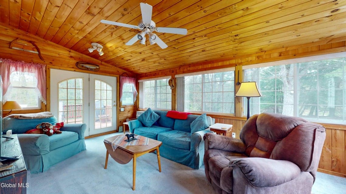 16 Paradise Drive, Lake Luzerne, NY 12846, photo 4