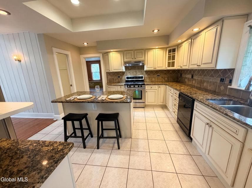 111 Hollywood Avenue, Albany, NY 12208, photo 4