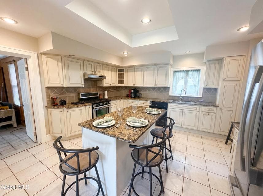 111 Hollywood Avenue, Albany, NY 12208, photo 5