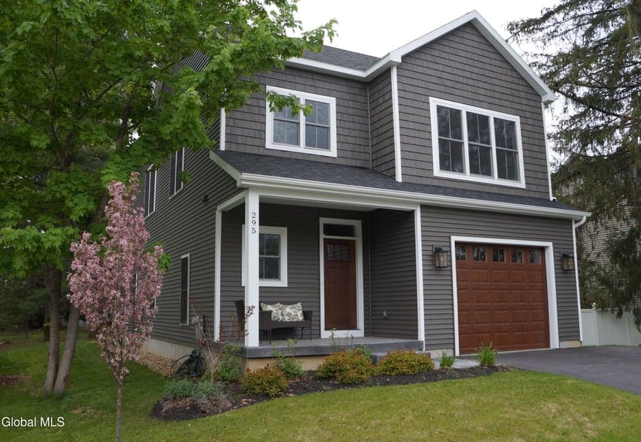 295 Jefferson Street, Saratoga Springs, Inside, NY 12866, photo 1