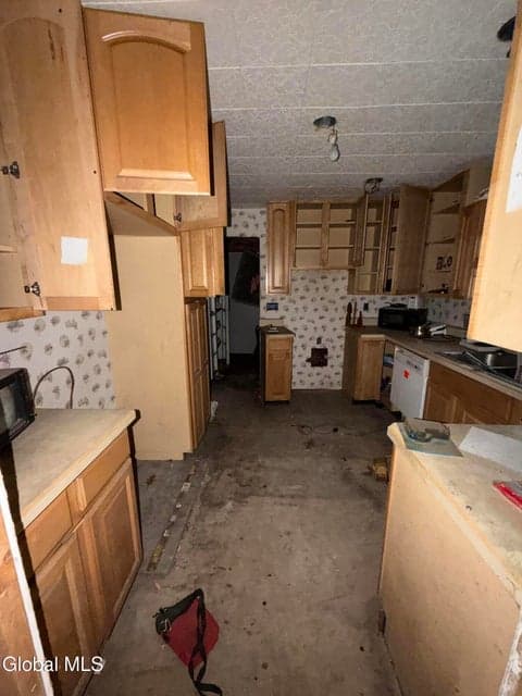3110 Albany Street, Schenectady, NY 12304, photo 5