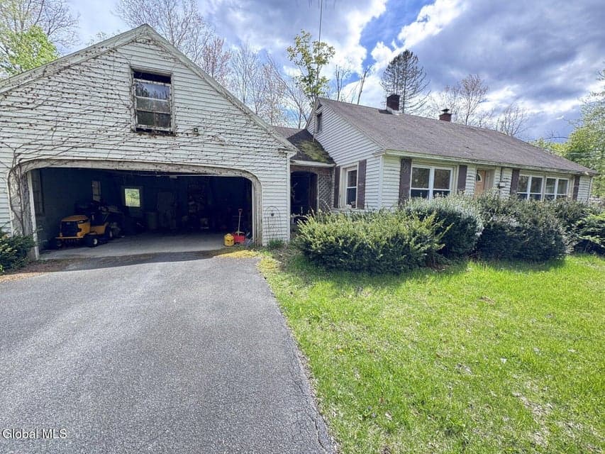 140 Clark Road, Moreau, NY 12803, photo 2