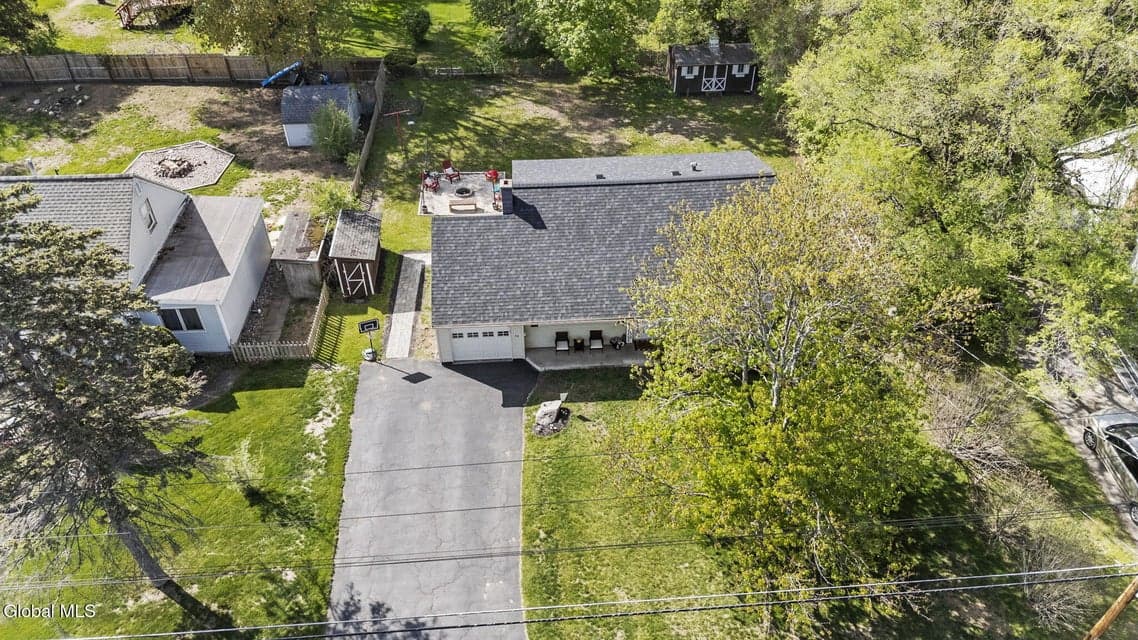 33 Terry Avenue, Guilderland, NY 12303, photo 4