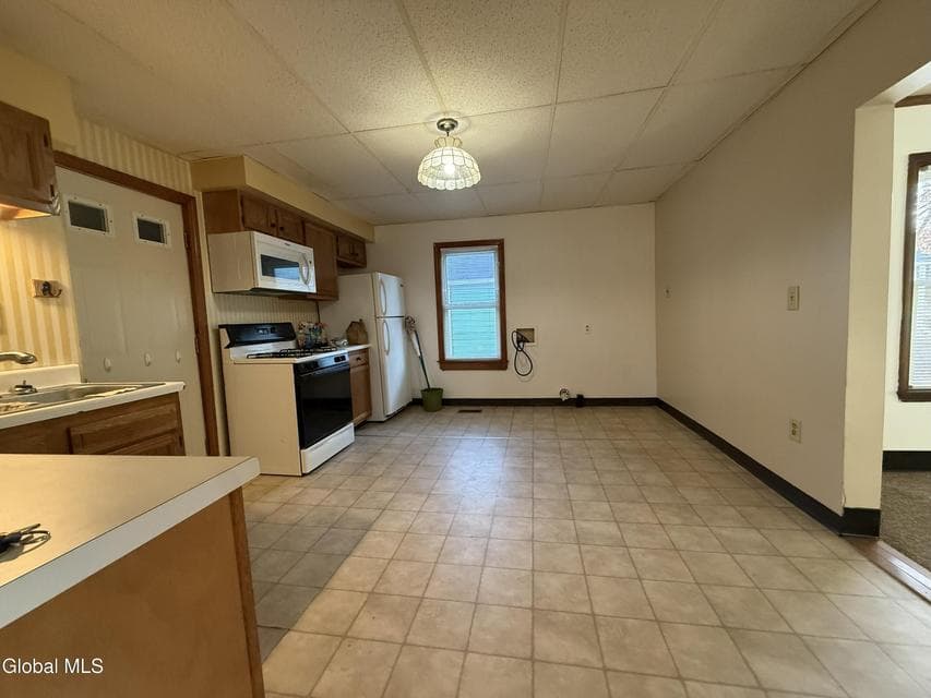 30 Lexington Avenue, Glens Falls, NY 12801, photo 3
