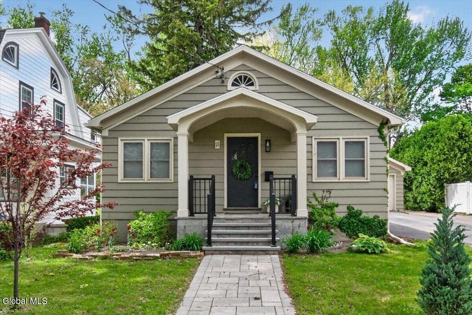 11 Norwood Avenue, Albany, NY 12208, photo 1