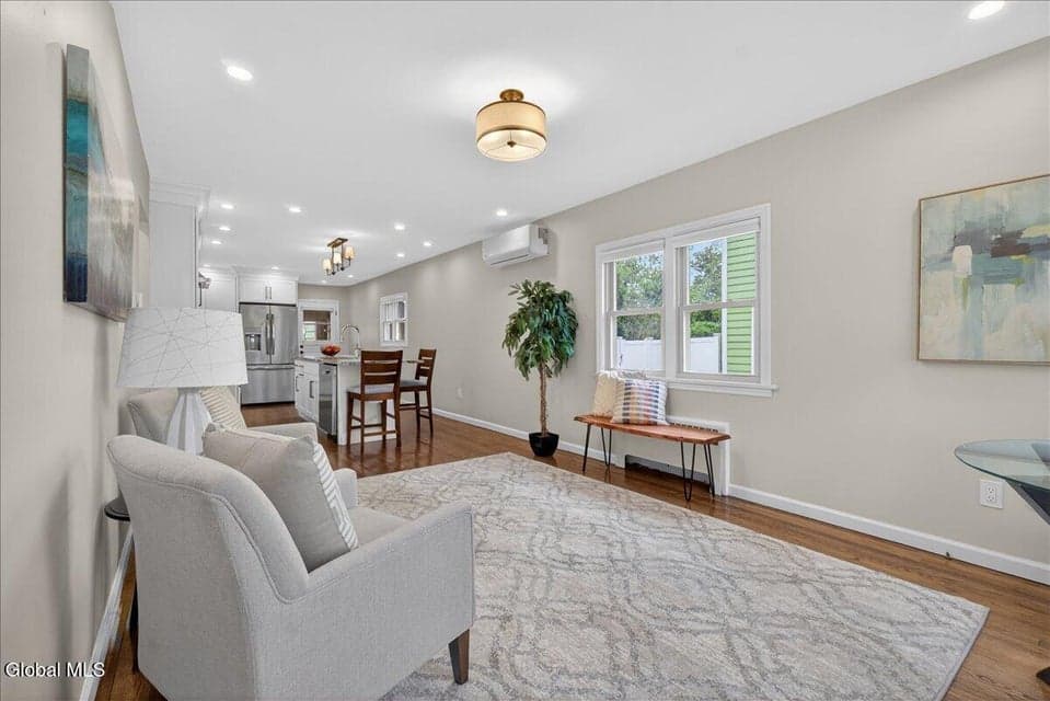 11 Norwood Avenue, Albany, NY 12208, photo 5