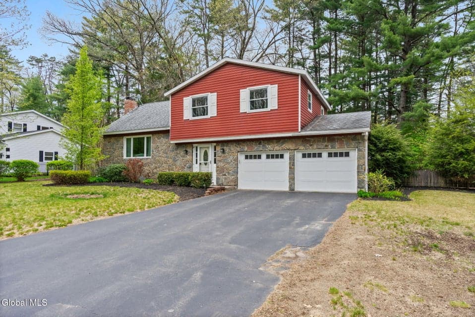 24 Vichy Drive, Saratoga, NY 12866, photo 1