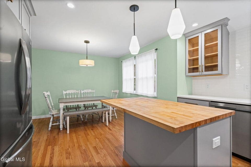 24 Vichy Drive, Saratoga, NY 12866, photo 3