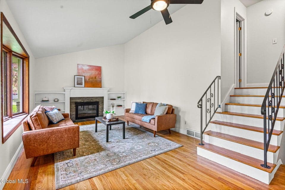 16 Ridgewood Lane, Schenectady, NY 12302, photo 2