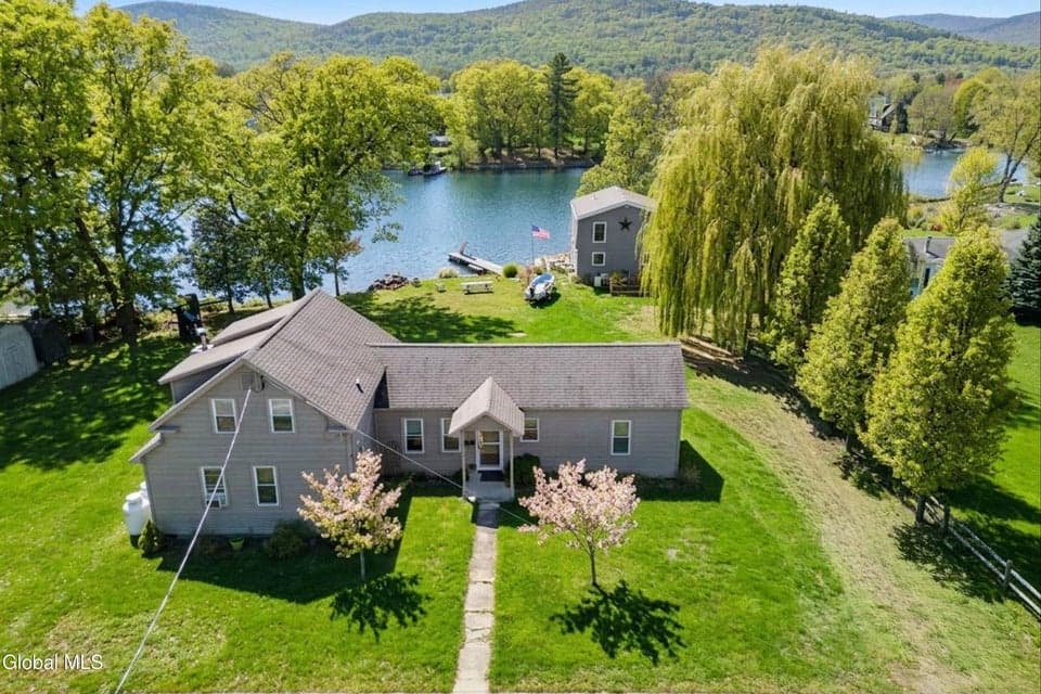 27 Water Street, photo 2