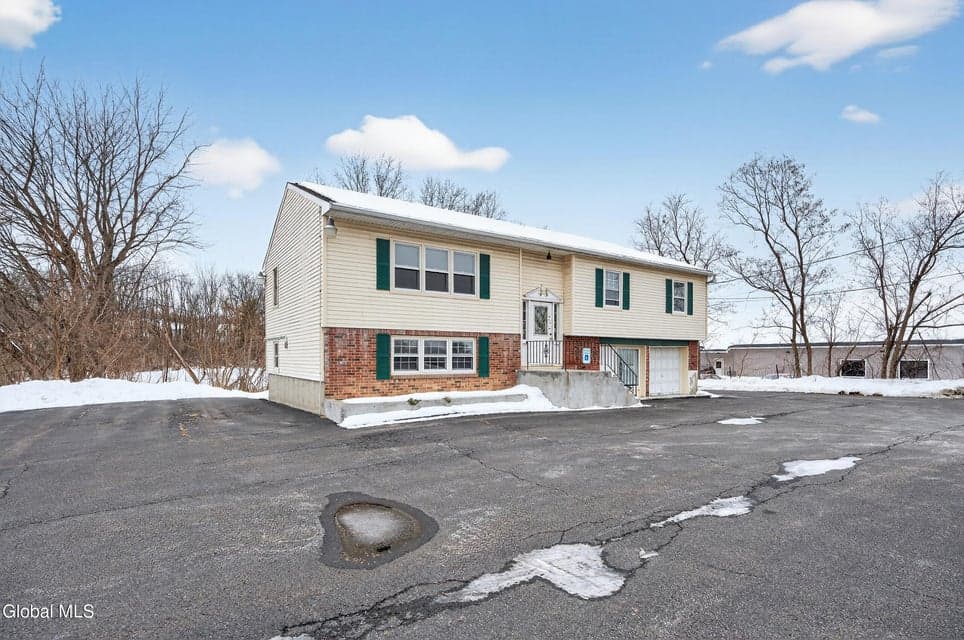 1208 Loudon Road, Colonie, NY 12047