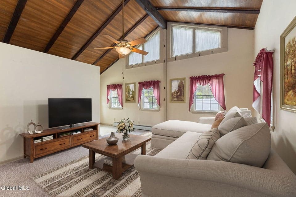 17 Barcelona Drive, Clifton Park, NY 12065, photo 4