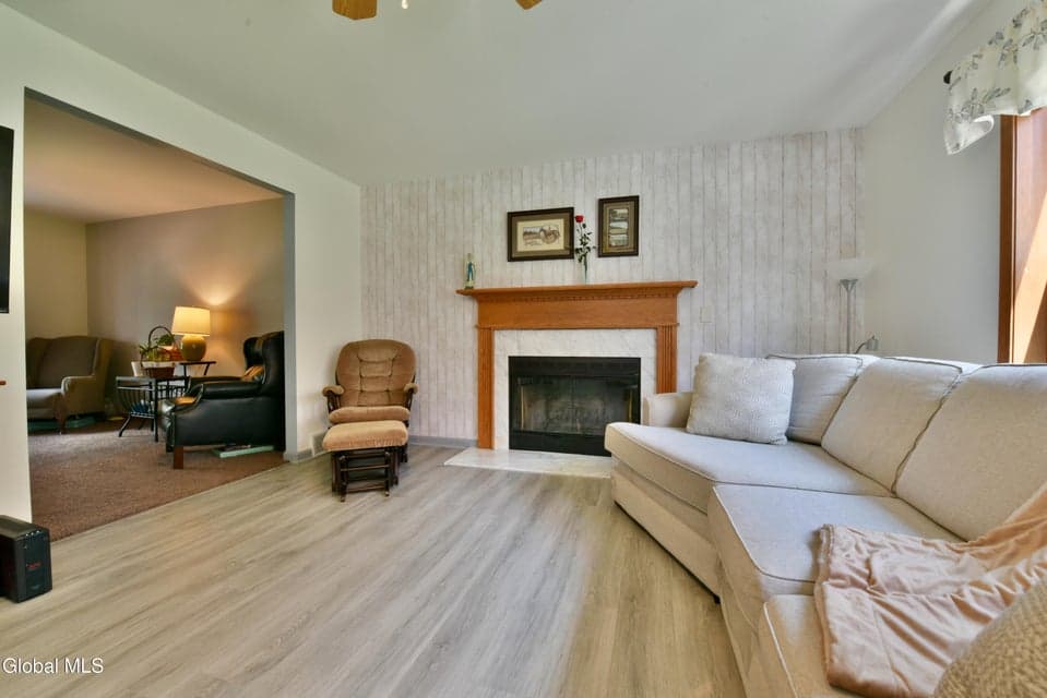 4 Springfield Drive, Mechanicville, NY 12118, photo 5