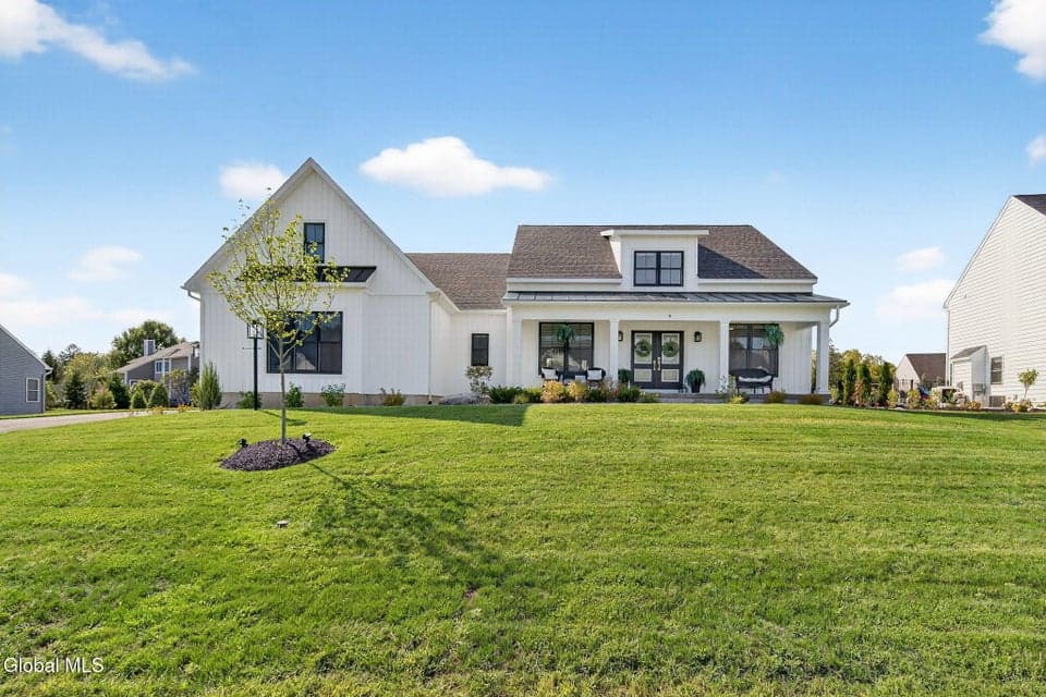 6 Sterling Ridge, Colonie, NY 12211